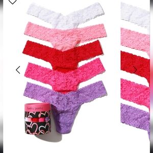 New 5 pack Hanky Panky low rise signature lace thongs